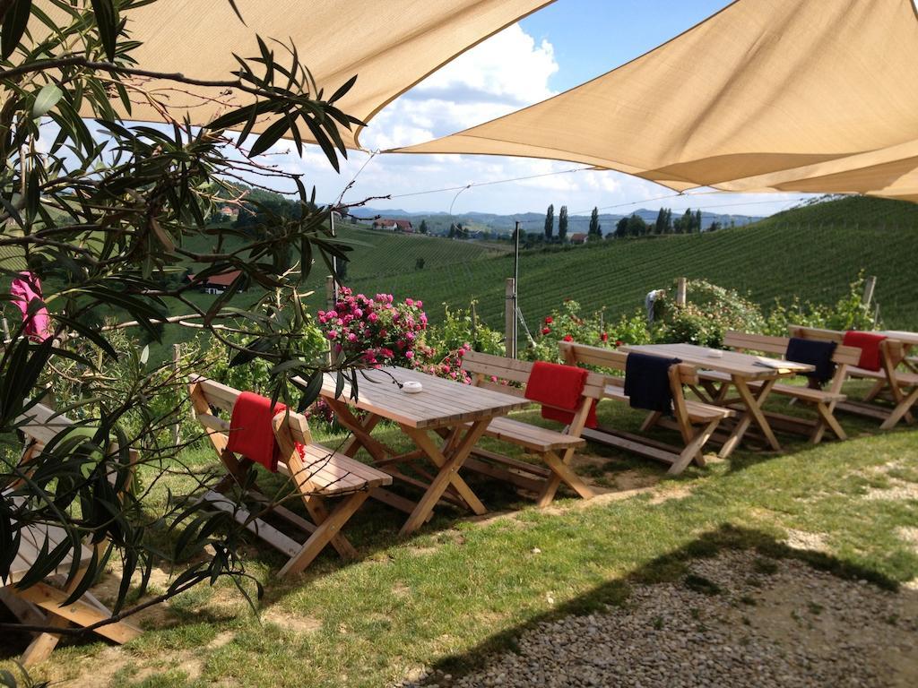 مبيت وإفطار Ratsch an der Weinstraße Weingut Koegl المظهر الخارجي الصورة