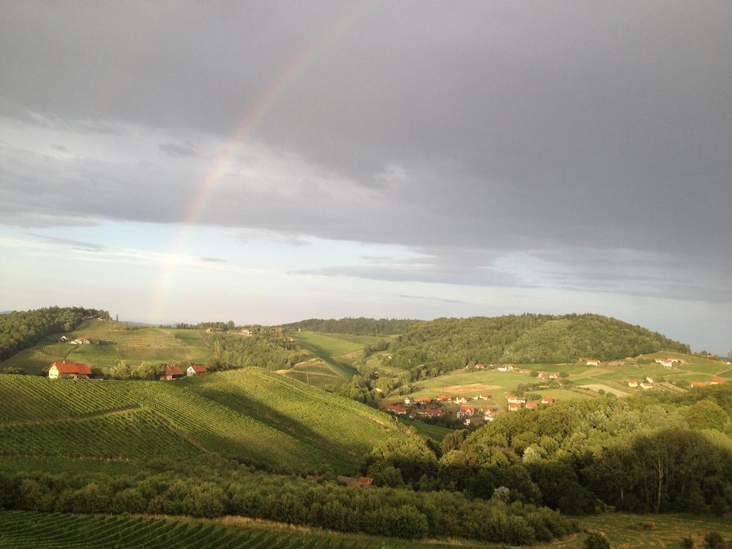 مبيت وإفطار Ratsch an der Weinstraße Weingut Koegl المظهر الخارجي الصورة